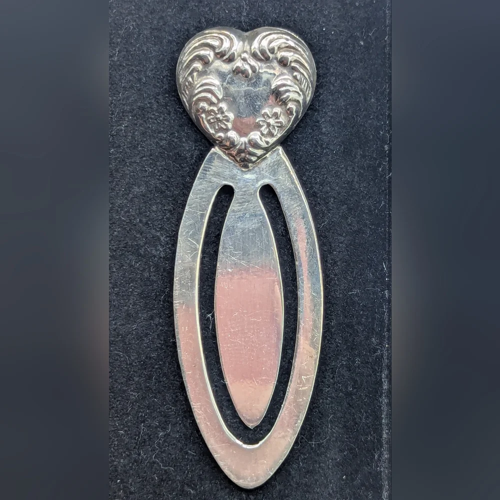 Art Nouveau Sterling Silver Ornate Repousse Heart Bookmark - Book Lovers Gift